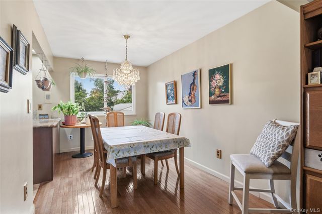 1595 N Central Avenue 29CO, Valley Stream, NY 11580