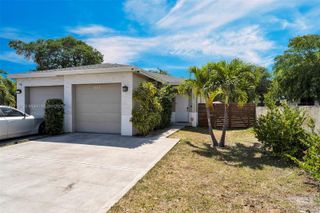 935 NW 2nd Ave, Fort Lauderdale, FL 33311