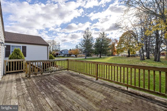 655 W ROUTE 897, Reinholds, PA 17569