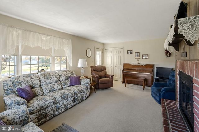 655 W ROUTE 897, Reinholds, PA 17569