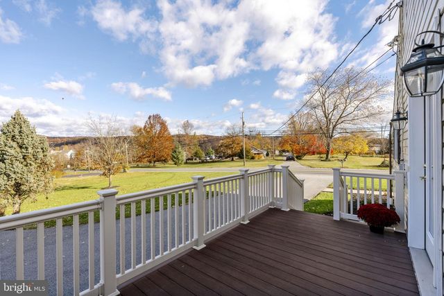 655 W ROUTE 897, Reinholds, PA 17569
