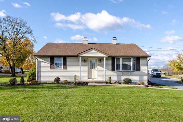 655 W ROUTE 897, Reinholds, PA 17569