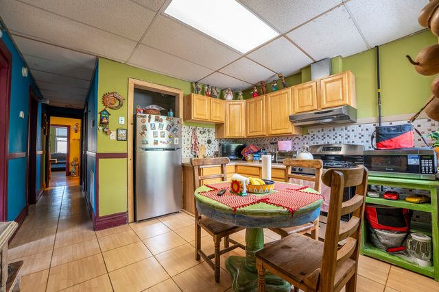 3383 N Milwaukee Avenue, Chicago, IL 60641