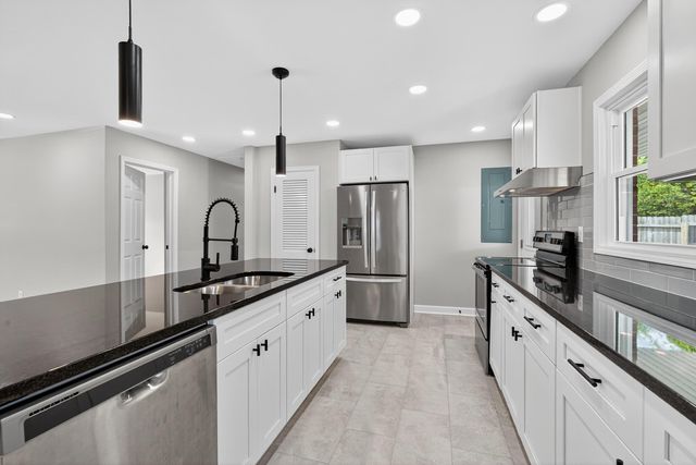 1821 Blue Ridge Drive, Lexington, KY 40505