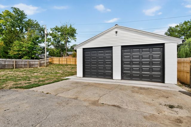 1821 Blue Ridge Drive, Lexington, KY 40505