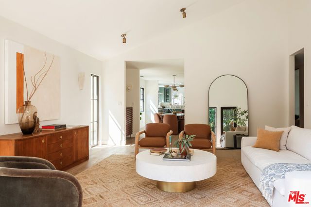 4928 Willowcrest Avenue, Toluca Lake (los Angeles), CA 91601