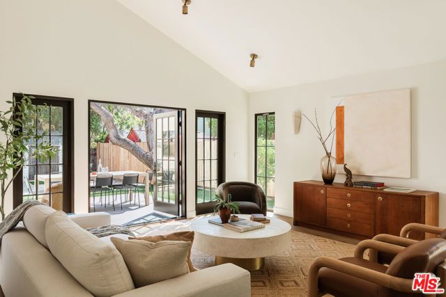 4928 Willowcrest Avenue, Toluca Lake (los Angeles), CA 91601