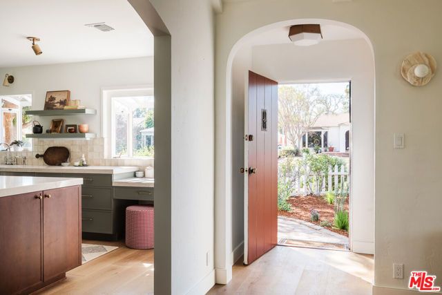 4928 Willowcrest Avenue, Toluca Lake (los Angeles), CA 91601