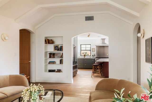 4928 Willowcrest Avenue, Toluca Lake (los Angeles), CA 91601