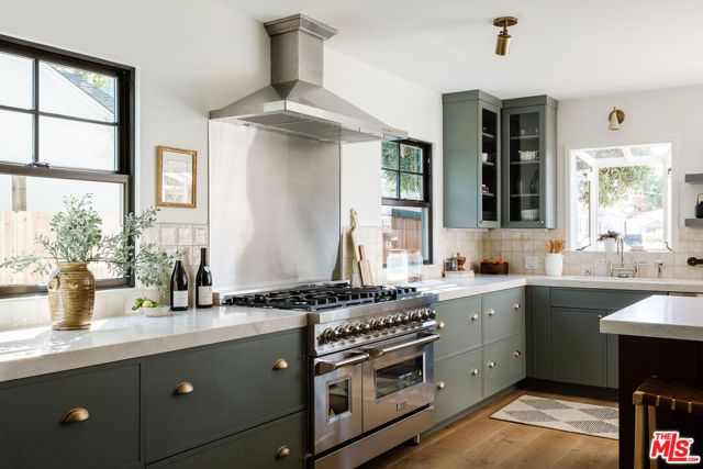 4928 Willowcrest Avenue, Toluca Lake (los Angeles), CA 91601