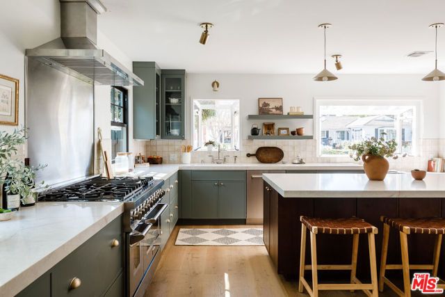 4928 Willowcrest Avenue, Toluca Lake (los Angeles), CA 91601