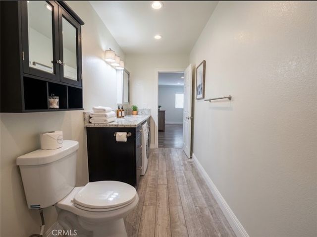 5354 Lindley 204, Los Angeles, CA 91316