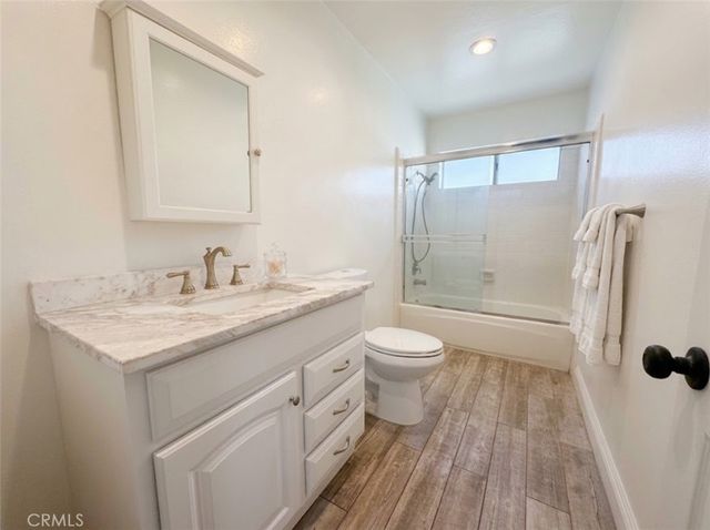 5354 Lindley 204, Los Angeles, CA 91316