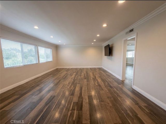 5354 Lindley 204, Los Angeles, CA 91316