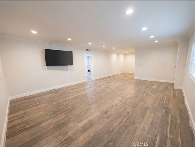 5354 Lindley 204, Los Angeles, CA 91316