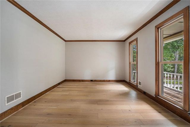 4390 Inns Brook Drive, Snellville, GA 30039