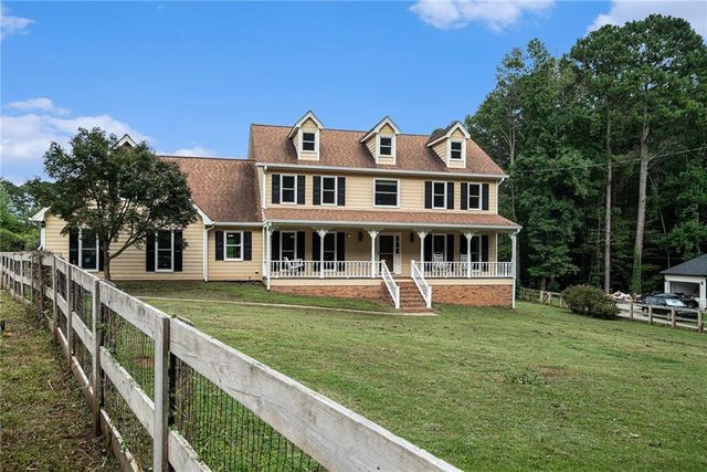 4390 Inns Brook Drive, Snellville, GA 30039