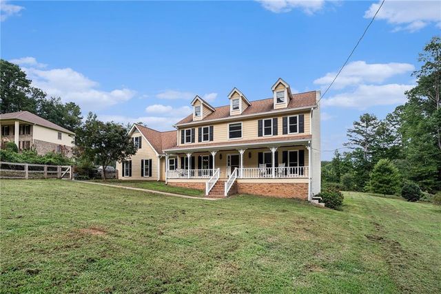 4390 Inns Brook Drive, Snellville, GA 30039