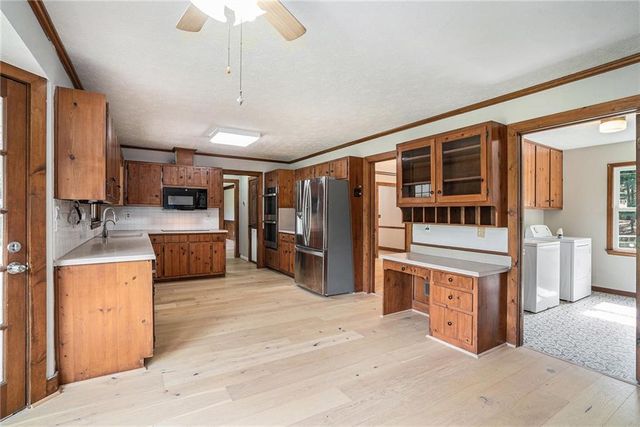 4390 Inns Brook Drive, Snellville, GA 30039