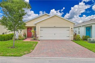 8817 Swell Brooks CT, North Fort Myers, FL 33917