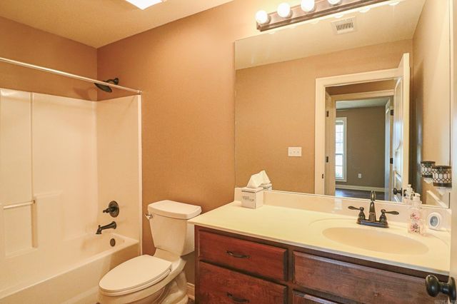 6209 Alan Cove, Jonesboro, AR 72404