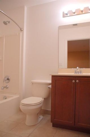 208 SW 7th Court, Pompano Beach, FL 33060