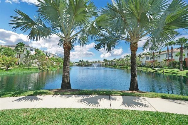 208 SW 7th Court, Pompano Beach, FL 33060