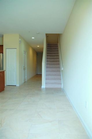 208 SW 7th Court, Pompano Beach, FL 33060