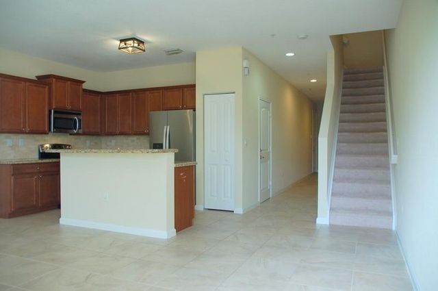 208 SW 7th Court, Pompano Beach, FL 33060