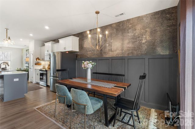 318 Simeon Drive, Charlotte, NC 28208