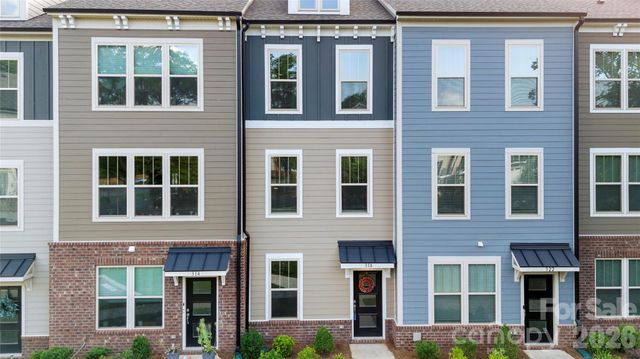 318 Simeon Drive, Charlotte, NC 28208