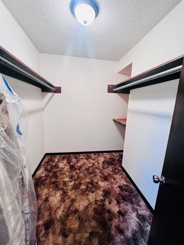 506 N Birch Ave, Valley Center, KS 67147