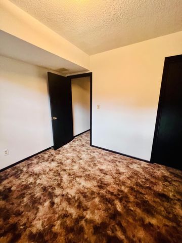 506 N Birch Ave, Valley Center, KS 67147