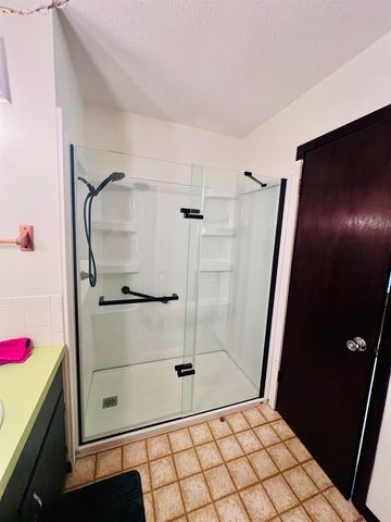 506 N Birch Ave, Valley Center, KS 67147