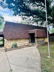 506 N Birch Ave, Valley Center, KS 67147