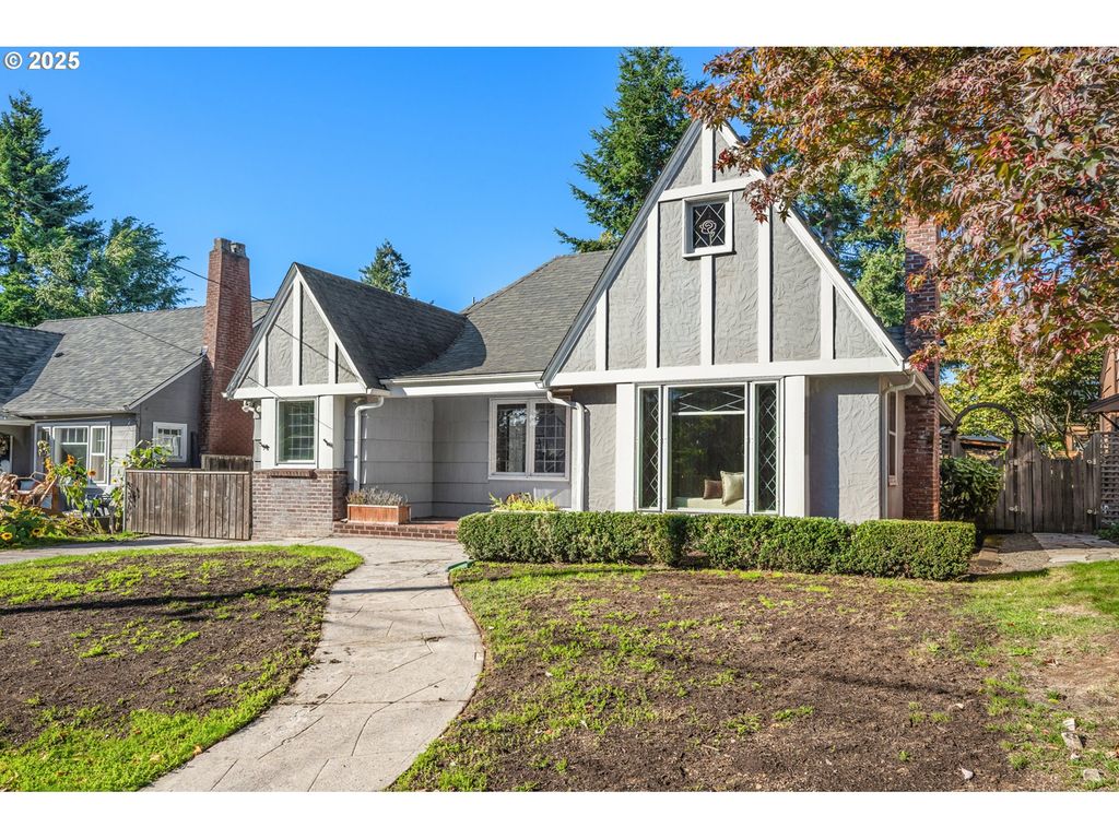 2025 Ne 56TH Ave, Portland, OR 97213