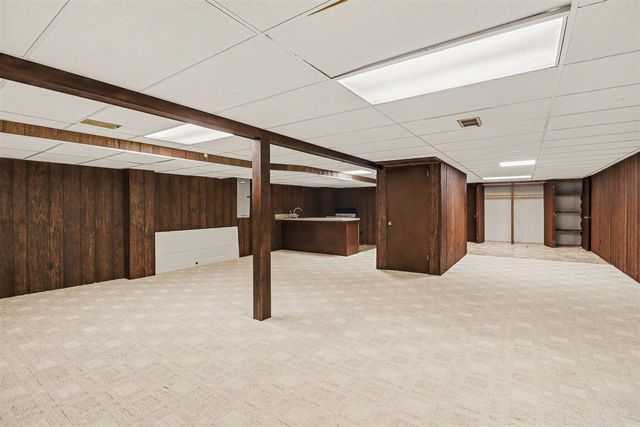 910 S Shady Hollow Circle, Bloomfield Hills, MI 48304