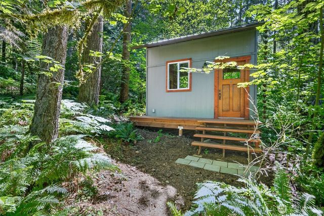 8574 Mount Baker Highway, Deming, WA 98244