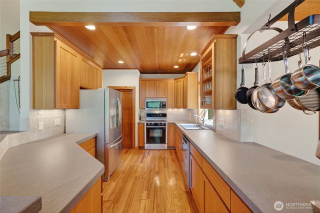 8574 Mount Baker Highway, Deming, WA 98244