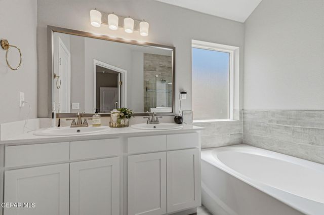 13977 Margaret Ponce Avenue, Horizon City, TX 79928