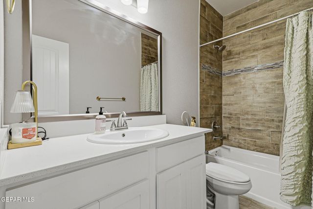 13977 Margaret Ponce Avenue, Horizon City, TX 79928