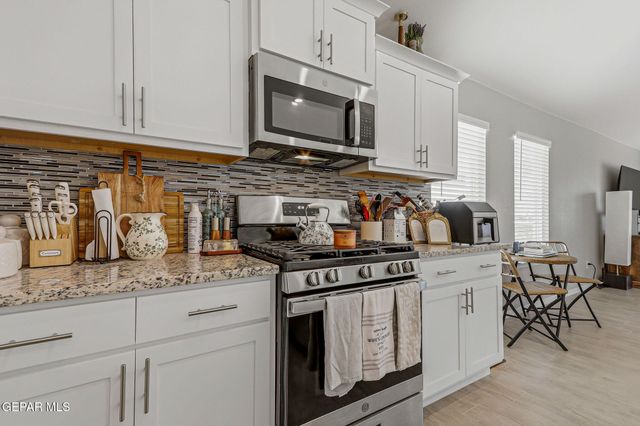 13977 Margaret Ponce Avenue, Horizon City, TX 79928