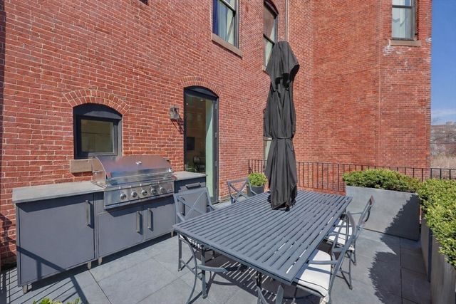 212 Commonwealth Avenue 1, Boston, MA 02116