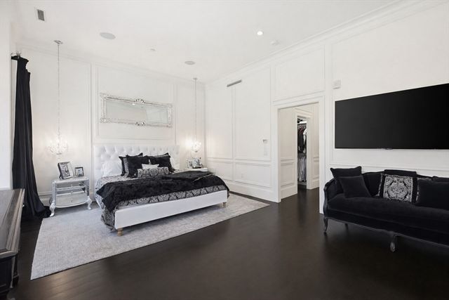 212 Commonwealth Avenue 1, Boston, MA 02116