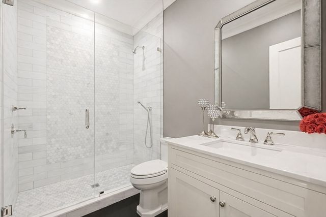 212 Commonwealth Avenue 1, Boston, MA 02116