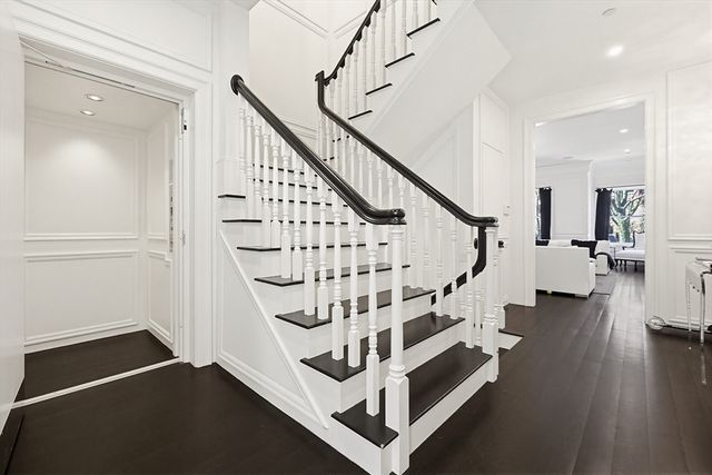 212 Commonwealth Avenue 1, Boston, MA 02116