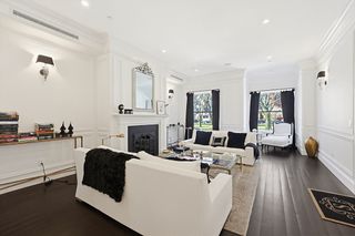 212 Commonwealth Avenue 1, Boston, MA 02116