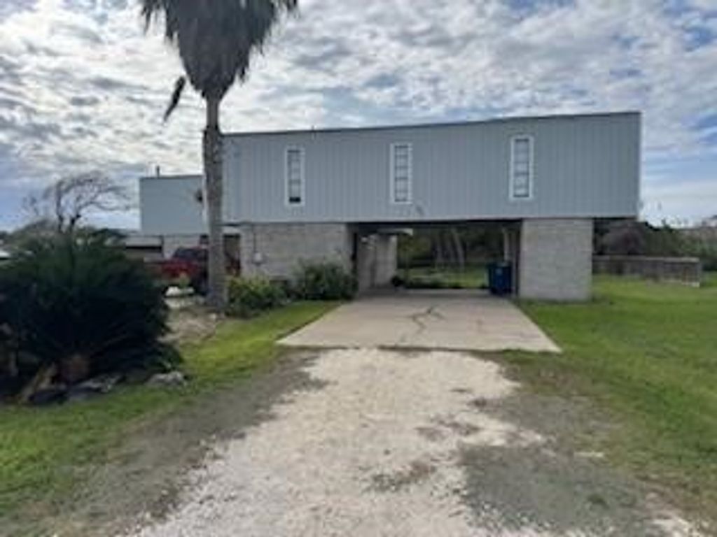 311 Elm St, Portland, TX 78374 — exterior