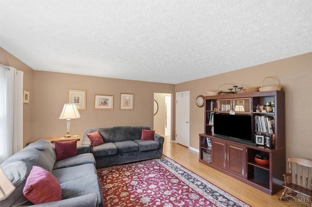 1253 Opal, Miamisburg, OH 45342