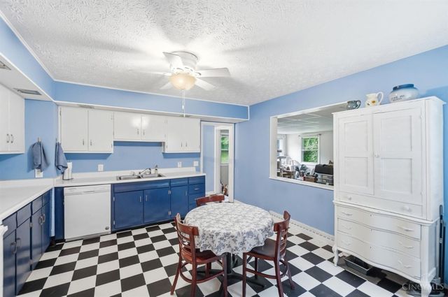 1253 Opal, Miamisburg, OH 45342